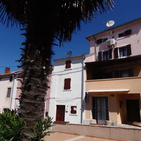 Noemi Apartment