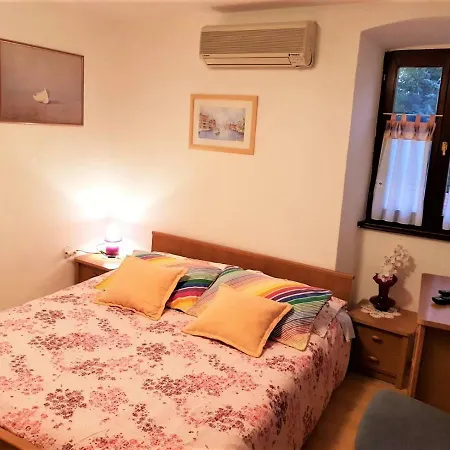 Noemi Apartment